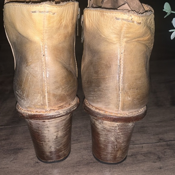 BED STU DISTRESSED LEATHER BOOTIE COBBLER SERIES - Picture 4 of 10